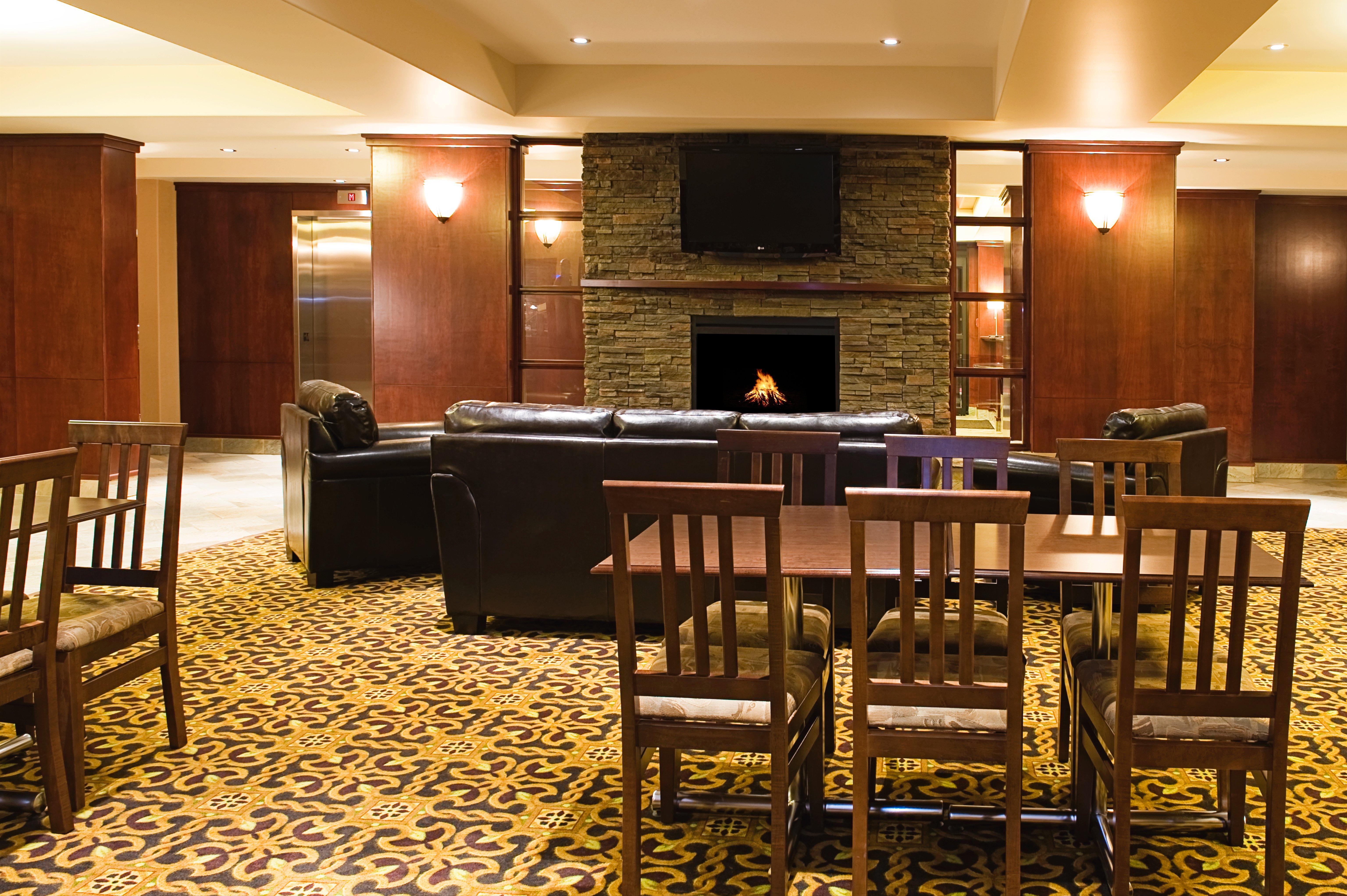 Holiday Inn Express Hotel & Suites - Slave Lake By Ihg Eksteriør billede