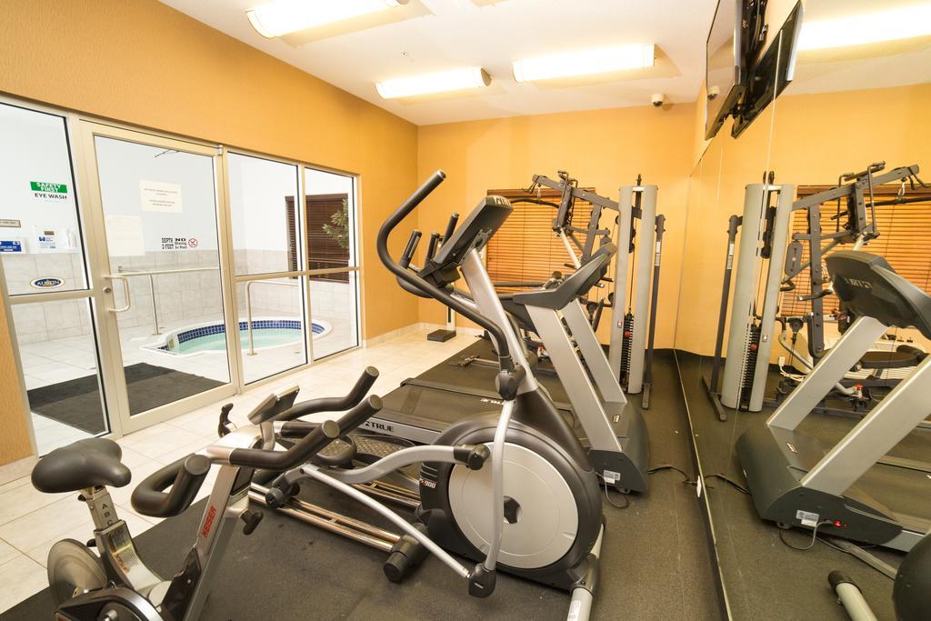 Holiday Inn Express Hotel & Suites - Slave Lake By Ihg Eksteriør billede